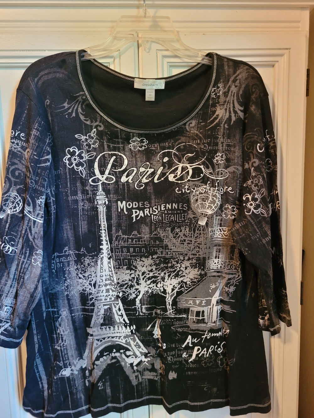 dressbarn Black Scoop Neck Graphic Top